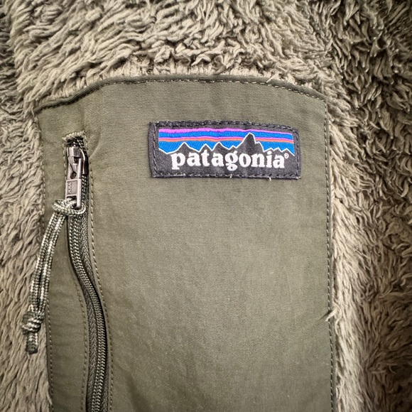 Patagonia Forest Green Men's Crewneck Sweater - Picture 2 of 6